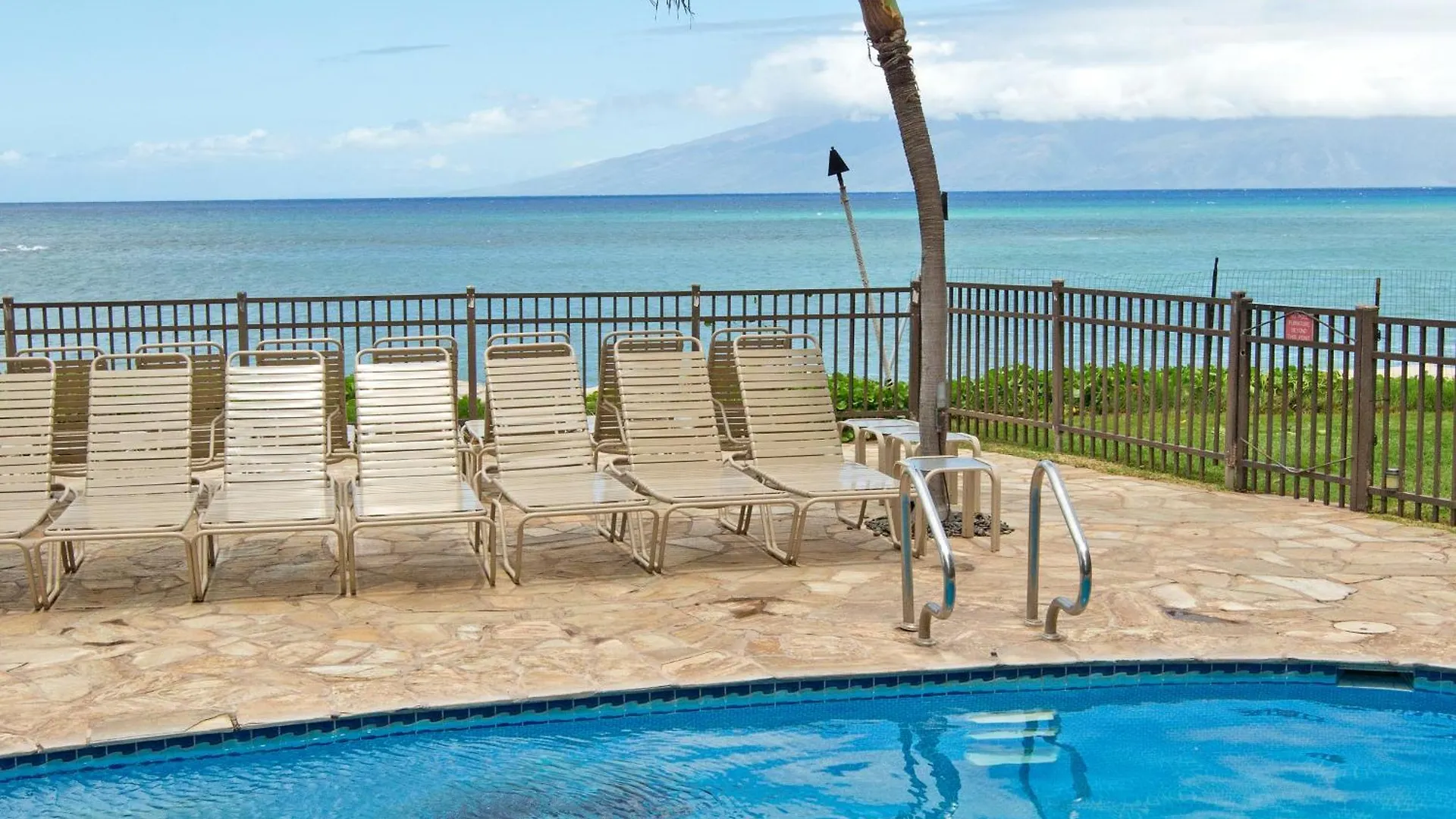 Hololani Resort Kahana