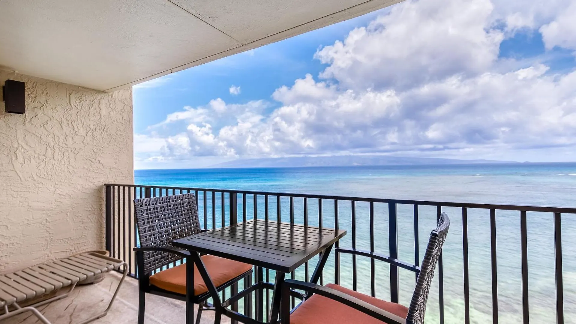 Hololani Resort Kahana